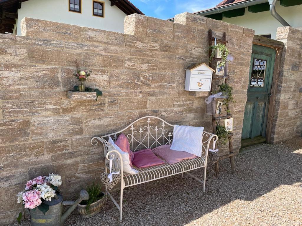 Landgasthaus Zur Linde Pleiskirchen Exterior foto